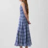 Maxikleid aus kariertem Voile mit gesmokter Taille