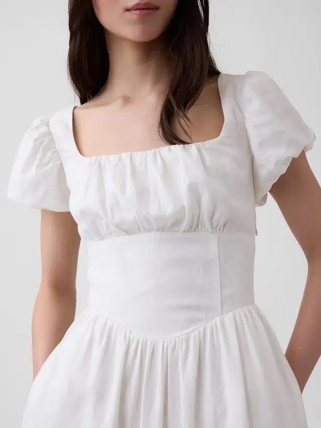 Maxikleid aus Leinenmischung mit tief sitzender Taille