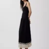 Maxikleid aus Leinenmischung mit tief sitzender Taille und Korsett