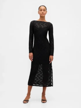 Maxikleid aus Spitze mit Glockenärmeln