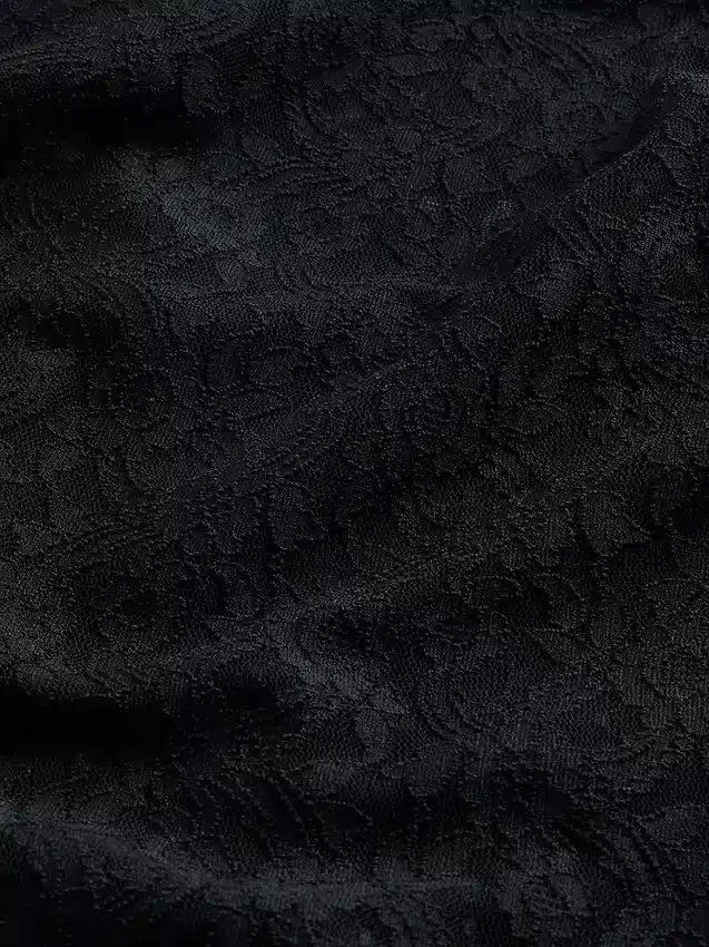Maxikleid aus Spitze mit Glockenärmeln