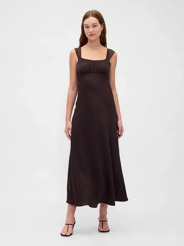 Maxikleid aus verschiedenen Materialien