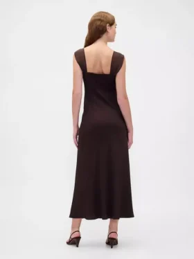 Maxikleid aus verschiedenen Materialien
