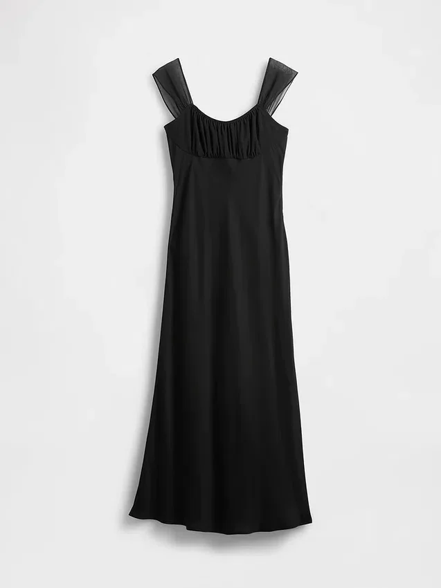 Maxikleid aus verschiedenen Materialien