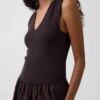 Maxikleid aus verschiedenen Materialien mit tief sitzender Taille