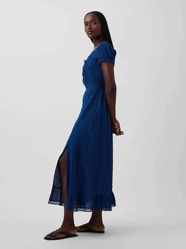 Maxikleid mit bestickten Puffärmeln
