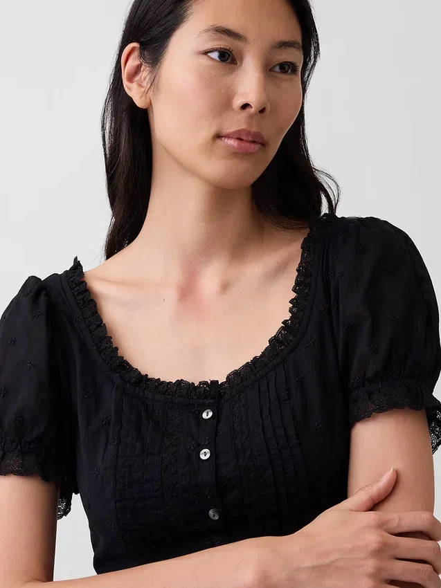 Maxikleid mit bestickten Puffärmeln