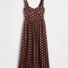 Maxikleid mit Naht und tief sitzender Taille