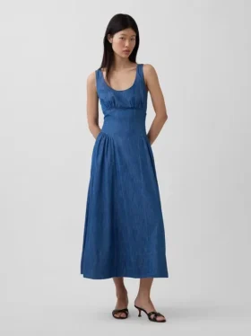 Maxikleid mit Raffungen