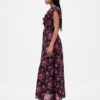 Maxikleid mit Rüschen und V-Ausschnitt