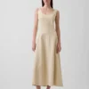 Maxikleid mit U-Ausschnitt
