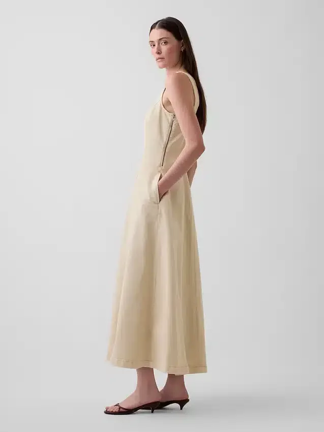 Maxikleid mit U-Ausschnitt