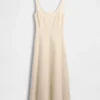 Maxikleid mit U-Ausschnitt