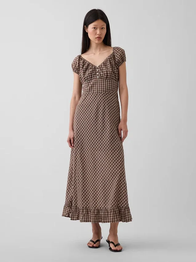 Maxikleid mit V-Ausschnitt und Rüschen am Saum