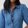 Midi-Hemdkleid aus Denim mit Barrel-Ärmeln