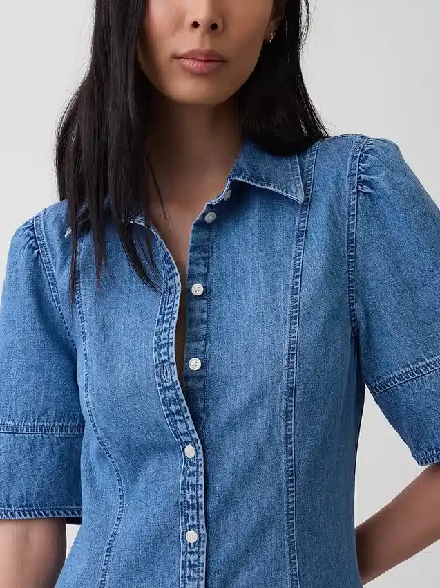Midi-Hemdkleid aus Denim mit Barrel-Ärmeln