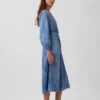 Midi-Kleid aus Denim mit Patchwork-Taille