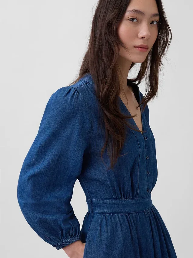 Midi-Kleid aus Denim mit Patchwork-Taille