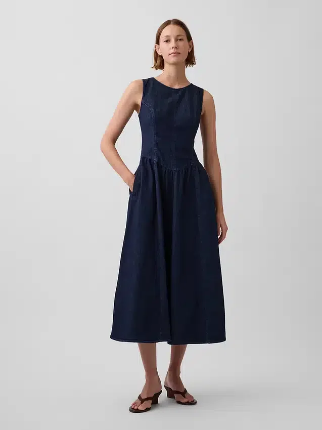 Midi-Kleid aus Denim mit tief sitzender Taille