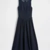Midi-Kleid aus Denim mit tief sitzender Taille