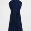 Midi-Kleid im Utility-Stil aus Denim mit Bindegürtel