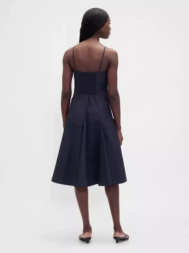 Midi-Kleid mit V-Ausschnitt und Nähten