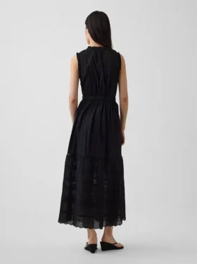 Midi-Shirtkleid mit Spitzenbesatz und Stufenschnitt