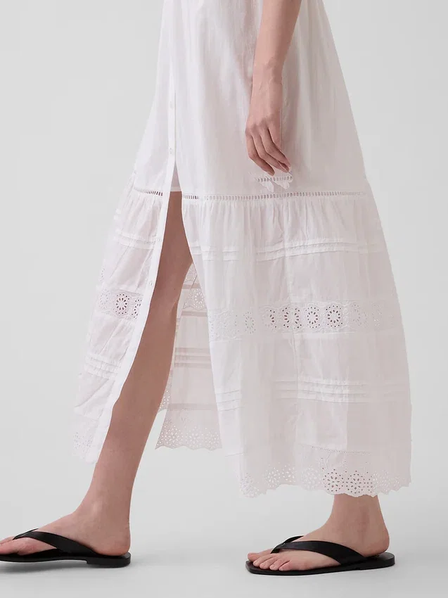 Midi-Shirtkleid mit Spitzenbesatz und Stufenschnitt