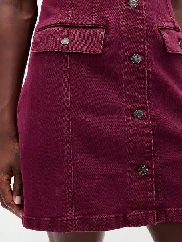 Mini-Etuikleid aus Denim mit Kragen