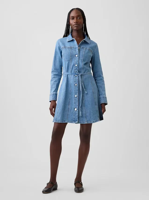 Mini-Kleid aus Denim mit Knopfleiste