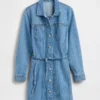 Mini-Kleid aus Denim mit Knopfleiste