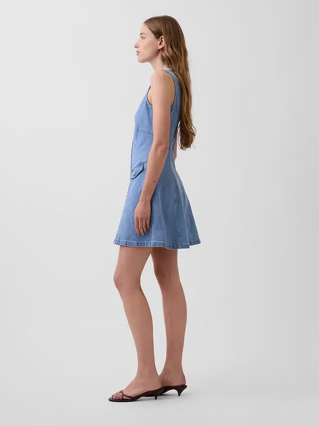 Mini-Kleid aus Denim mit Naht und Reißverschluss vorne
