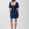 Mini-Kleid aus Denim mit Puffärmeln und Herzausschnitt