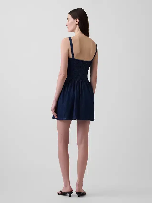 Mini-Kleid aus Denim mit tief sitzender Taille