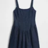 Mini-Kleid aus Denim mit tief sitzender Taille