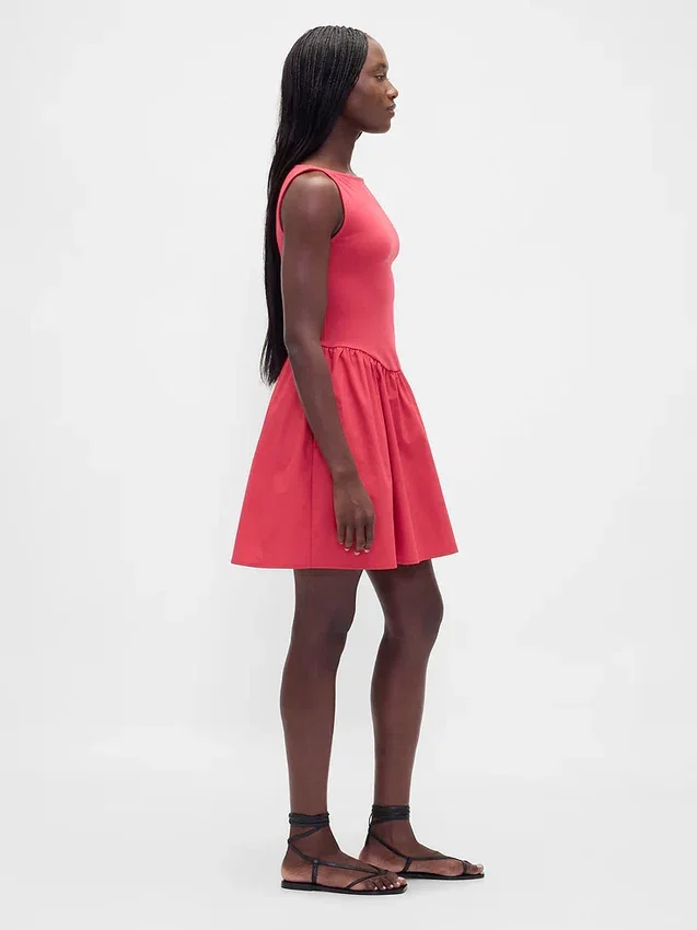 Mini-Kleid aus Materialmix mit tief sitzender Taille