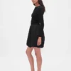 Mini-Kleid aus verschiedenen Materialien mit Bubble-Schnitt
