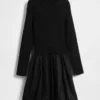 Mini-Kleid aus verschiedenen Materialien mit Bubble-Schnitt