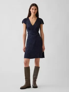 Mini-Kleid mit V-Ausschnitt und Print