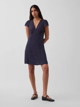 Mini-Kleid mit V-Ausschnitt und Print