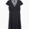 Mini-Kleid mit V-Ausschnitt und Print