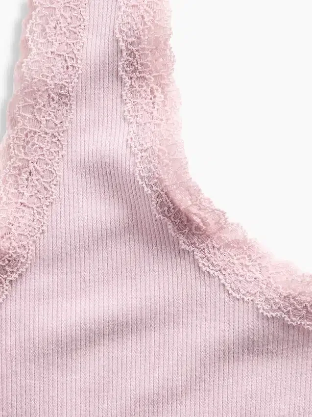 Mini-Pyjama-Oberteil mit Rippenbündchen und Spitzenbesatz