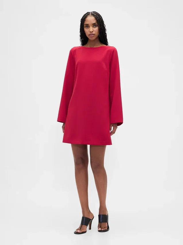 Mini-Shift-Kleid mit U-Boot-Ausschnitt