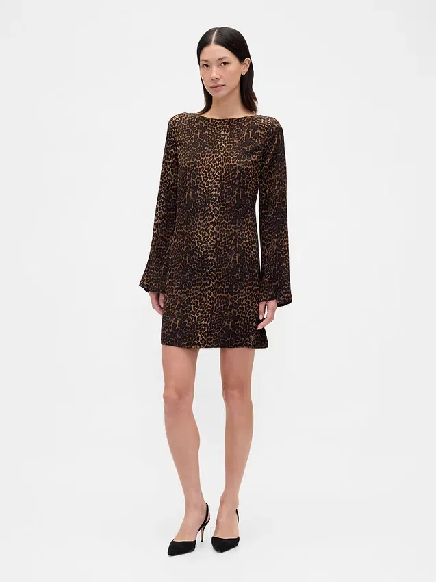 Mini-Shift-Kleid mit U-Boot-Ausschnitt