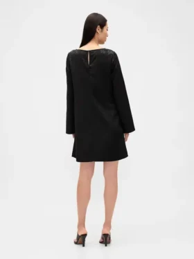 Mini-Shift-Kleid mit U-Boot-Ausschnitt