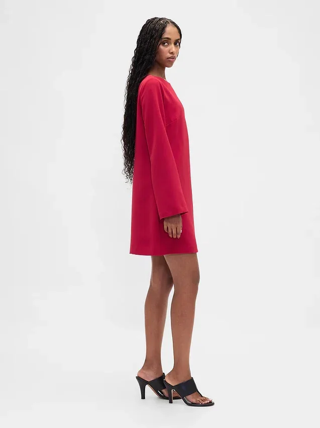 Mini-Shift-Kleid mit U-Boot-Ausschnitt