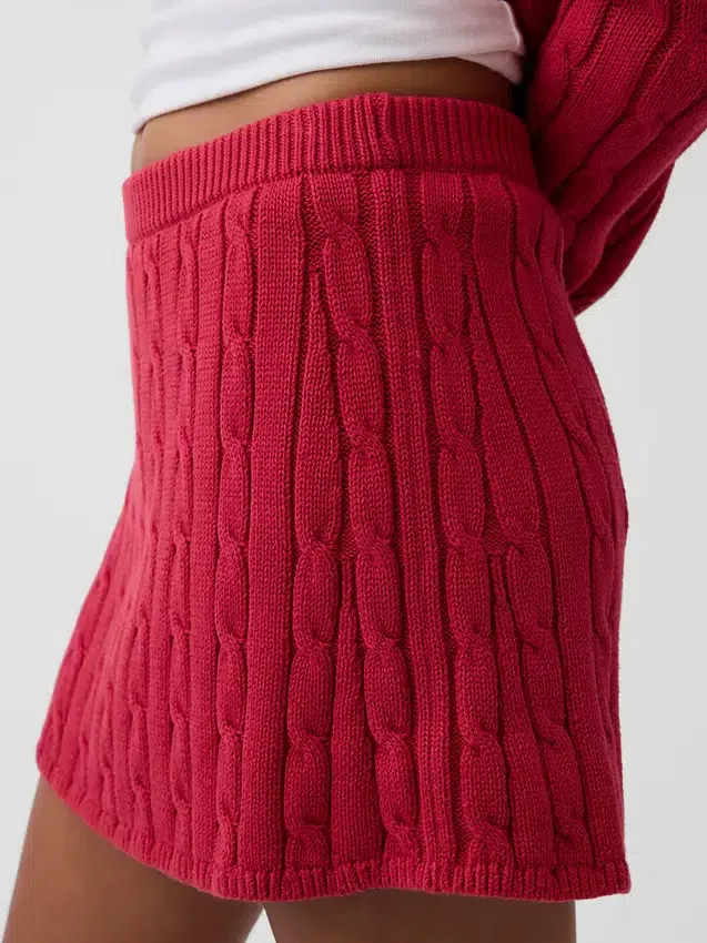 Mini-Skort aus 100 % Baumwolle im Zopfmuster