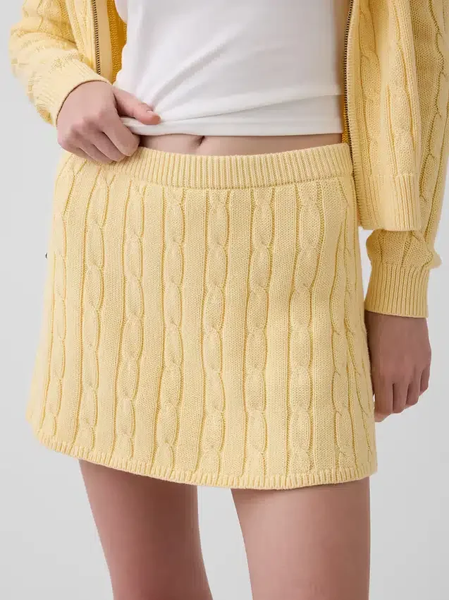Mini-Skort aus 100 % Baumwolle im Zopfmuster