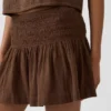 Mini-Skort aus Baumwollgaze mit gesmoktem Bund