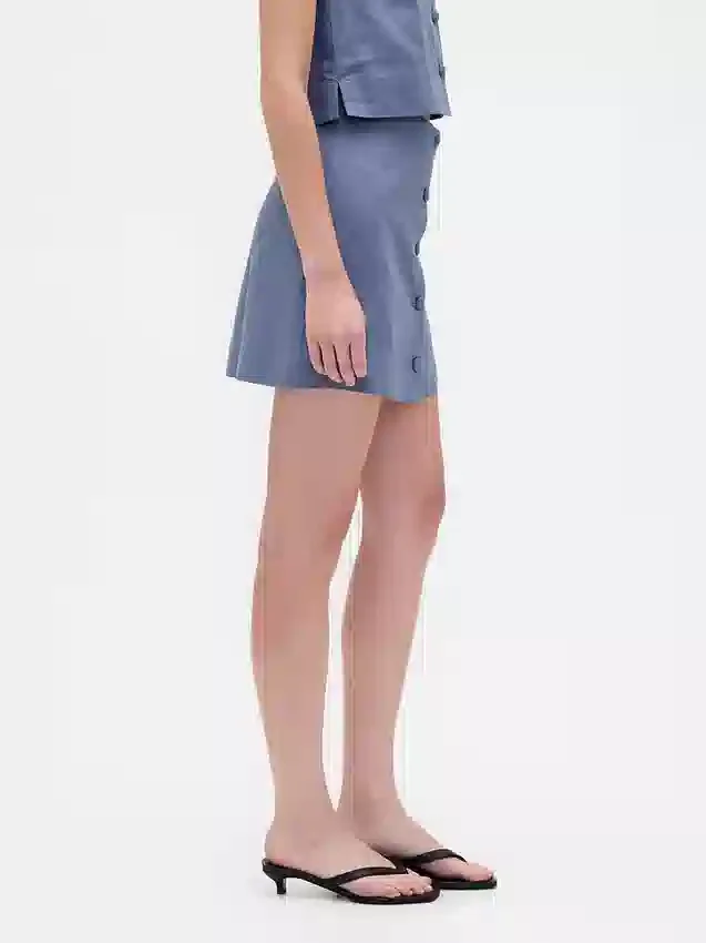 Mini-Skort aus Leinenmischung mit Knopfleiste